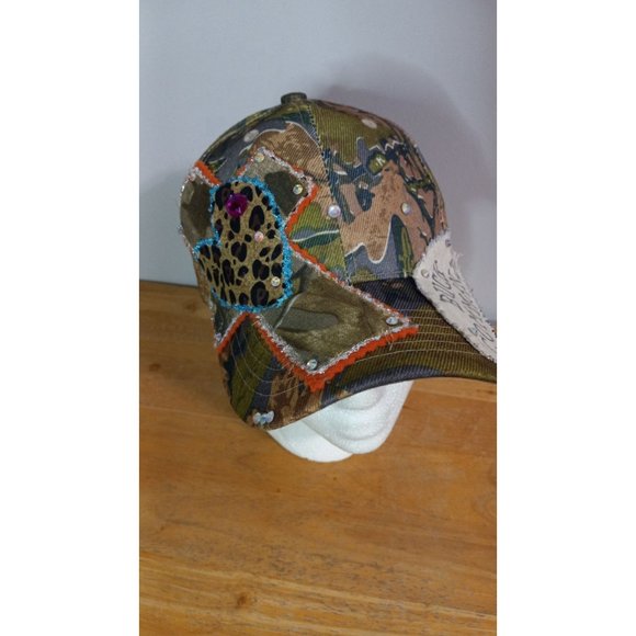 Pinky Bolle Camo Buck Commander Bling Embroidered Colorful Fashion Hat - Picture 1 of 7